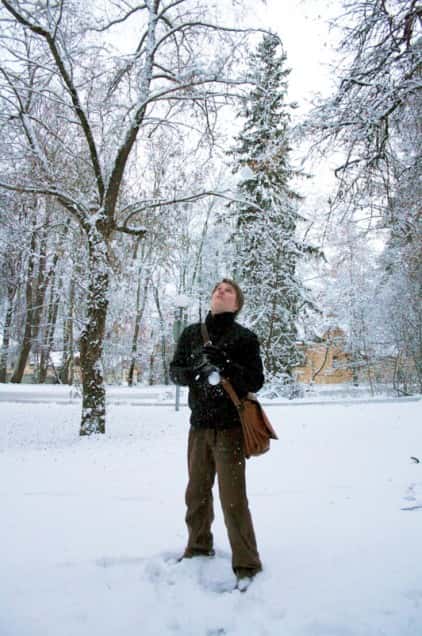 When Tuomas Roininen was in England, he got used to snow being replaced with rain. ”It could be quite annoying sometimes. But I still tried to have fun and ended up swimming in the sea, in freezing waters, and it was great.” (Photo: Patty Toledo)